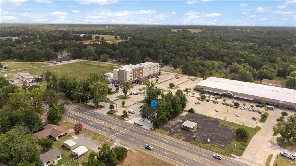 501 Main Street, Lindale, TX 75771
