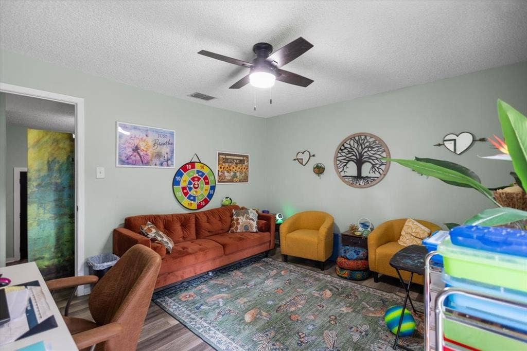 501 Main Street, Lindale, TX 75771