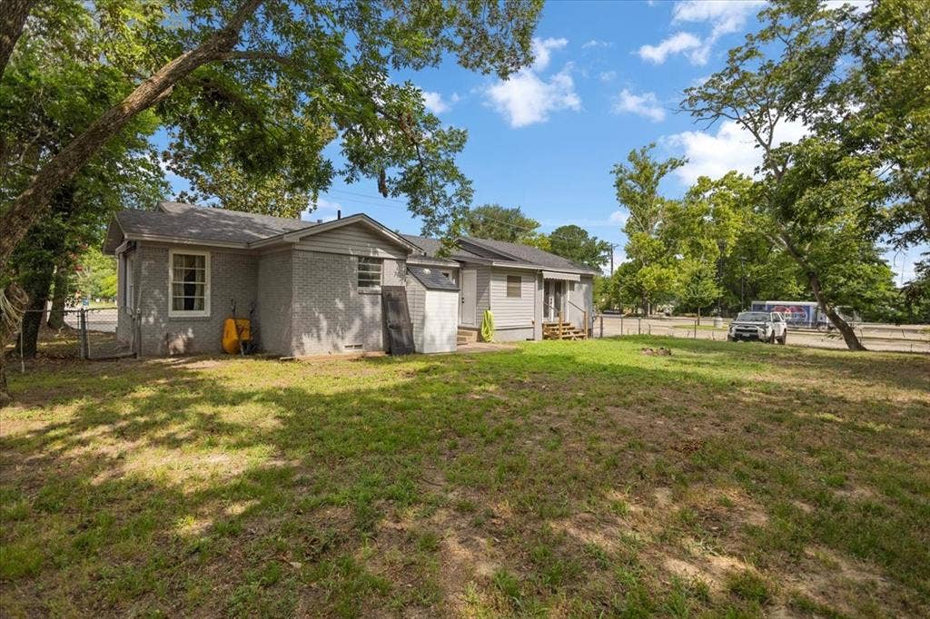 501 Main Street, Lindale, TX 75771