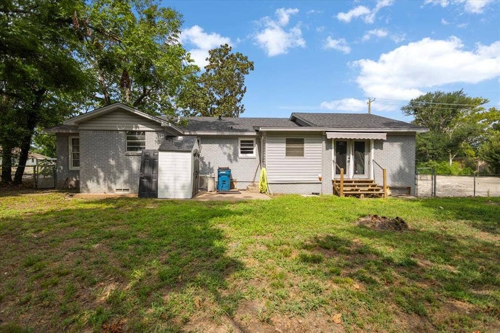 501 Main Street, Lindale, TX 75771