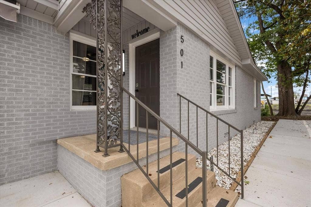 501 Main Street, Lindale, TX 75771