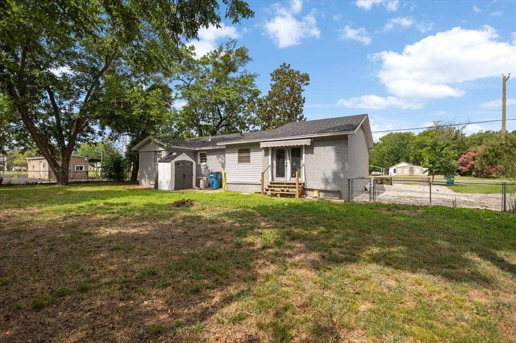 501 Main Street, Lindale, TX 75771