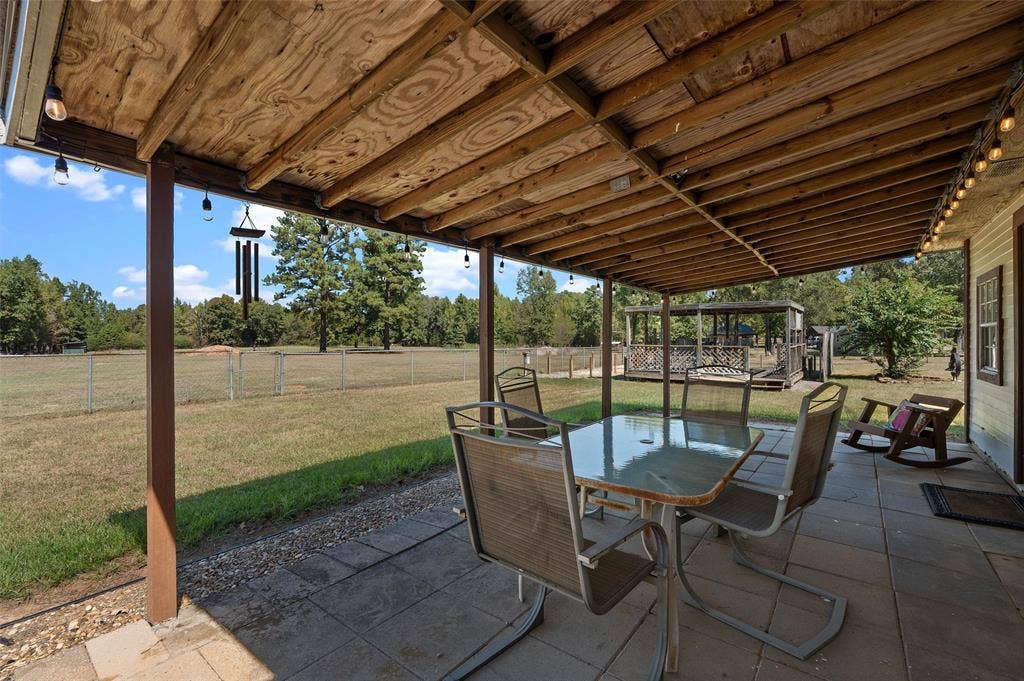 273 Cycle Plant Road, Benton, LA 71006