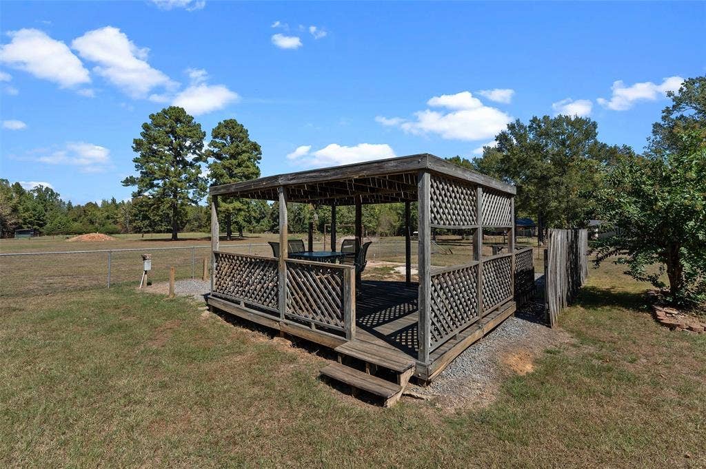 273 Cycle Plant Road, Benton, LA 71006