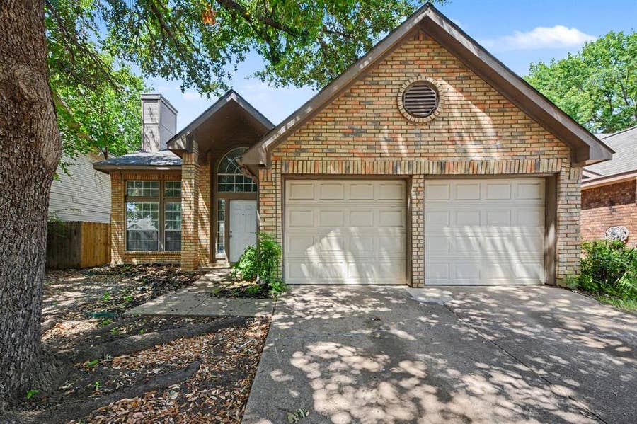 Property photo for 4721 Waterway Drive N, Fort Worth, TX