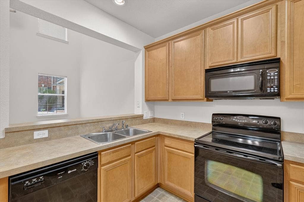 4020 Kyndra Circle, Richardson, TX 75082