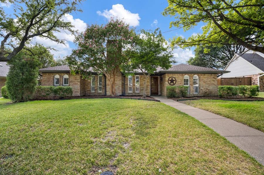 Property photo for 3105 Roundrock Trail, Plano, TX
