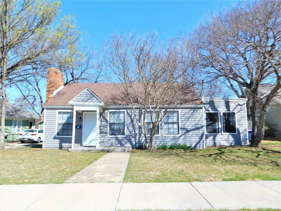 Property photo for 814 Anderson Street, Denton, TX