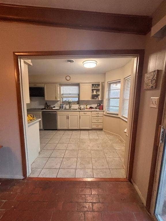922 British Boulevard, Grand Prairie, TX 75050 922 British Boulevard, Grand Prairie, TX 75050