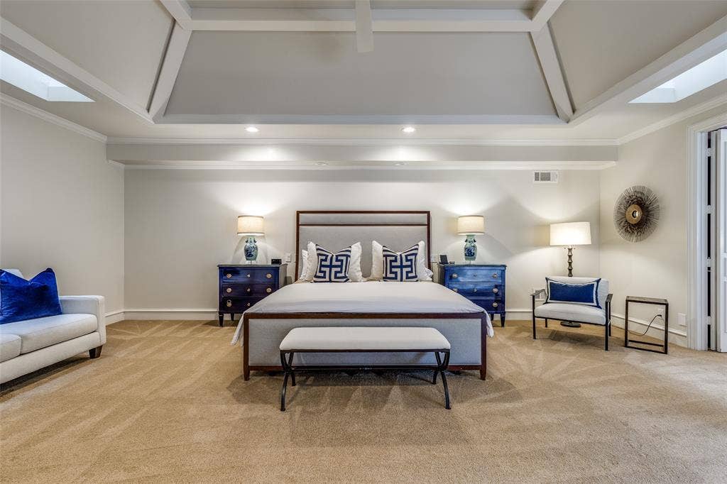 17316 Club Hill Lane, Dallas, TX 75248 Gracious Primary suite with sitting area and adjacent room flexible for exercise or additional study.