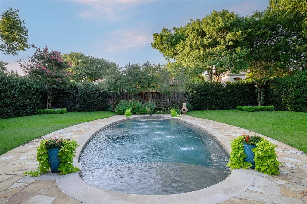 5543 Edlen Drive, Dallas, TX 75220 5543 Edlen Drive, Dallas, TX 75220