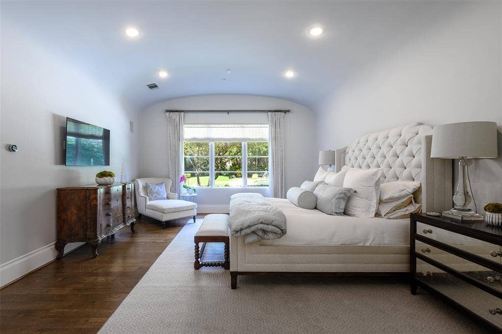 5543 Edlen Drive, Dallas, TX 75220 5543 Edlen Drive, Dallas, TX 75220