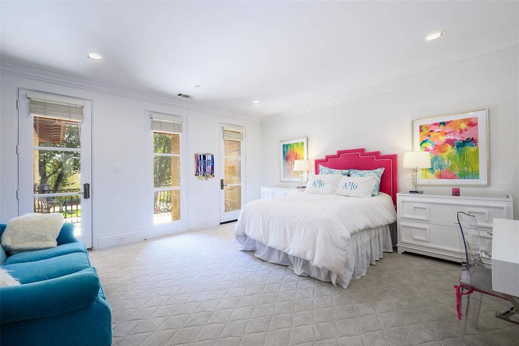 5543 Edlen Drive, Dallas, TX 75220 5543 Edlen Drive, Dallas, TX 75220