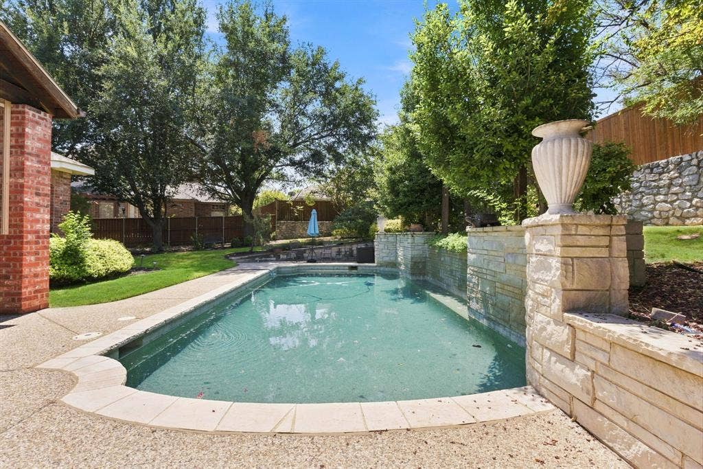 708 Hackberry Ridge Drive, McKinney, TX 75072 708 Hackberry Ridge Drive, McKinney, TX 75072