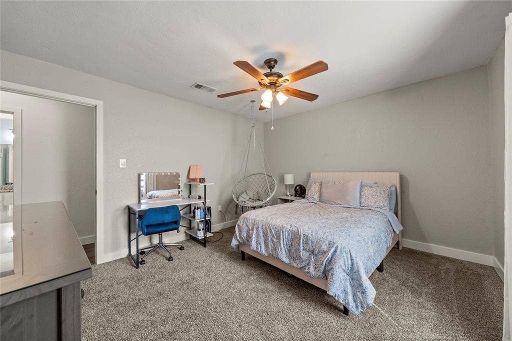 241 Crockett Lane, Hewitt, TX 76643 241 Crockett Lane, Hewitt, TX 76643