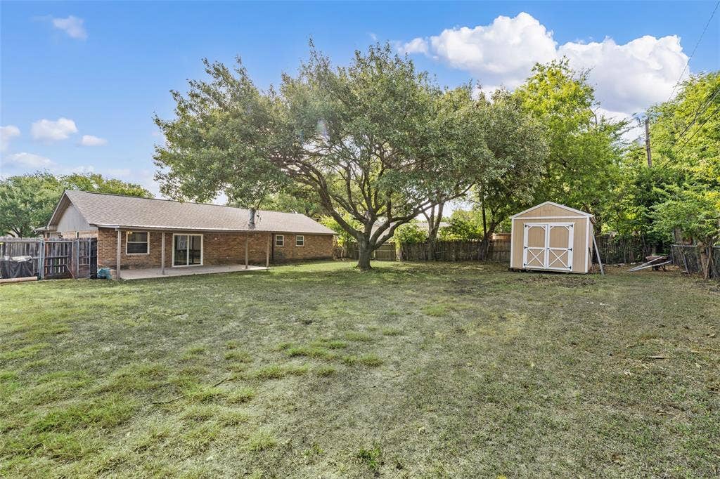 241 Crockett Lane, Hewitt, TX 76643 241 Crockett Lane, Hewitt, TX 76643