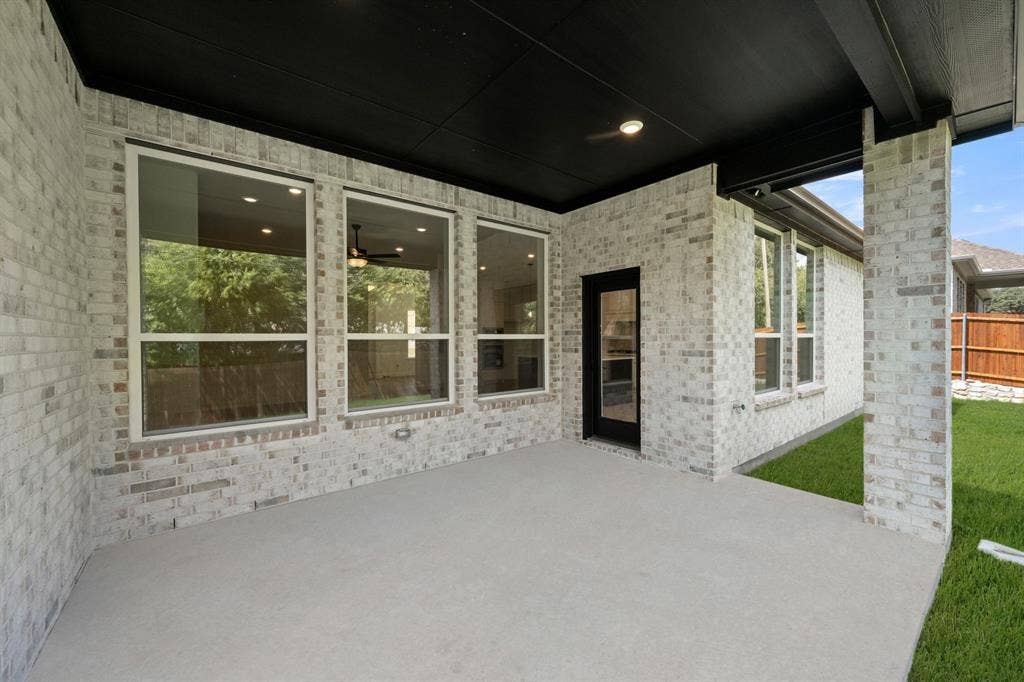 967 Richard Pittmon Drive, DeSoto, TX 75115 967 Richard Pittmon- Back-3