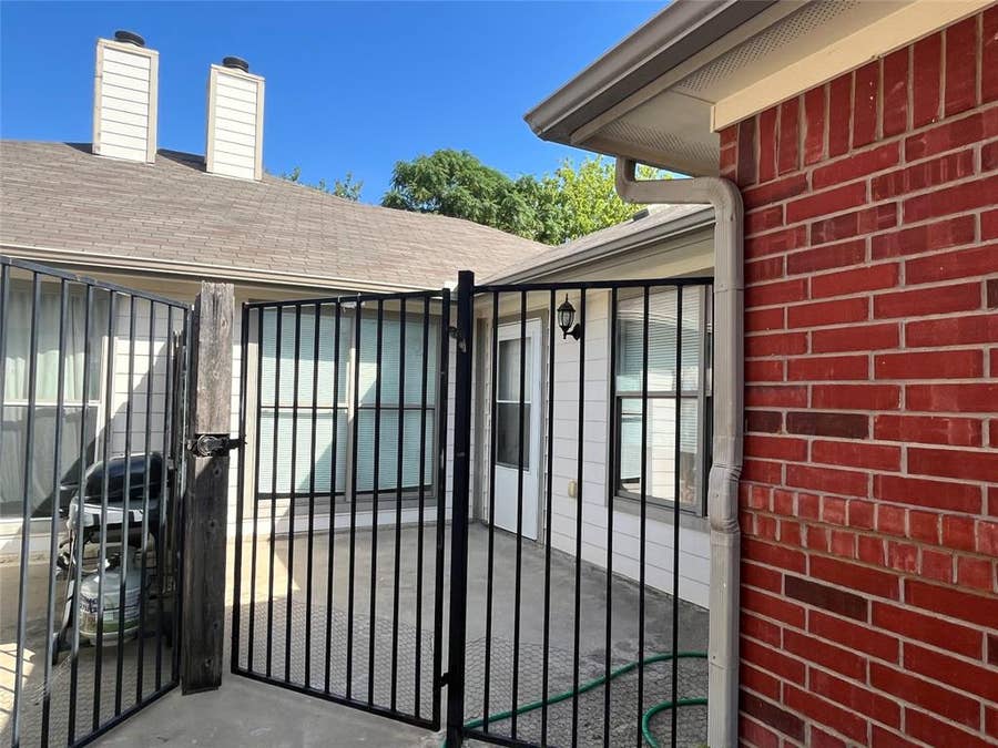 Property photo for 1129 Weston Drive, Garland, TX