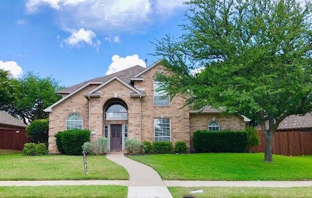 2413 Trailwest Lane, Plano, TX 75025 2413 Trailwest Lane, Plano, TX 75025