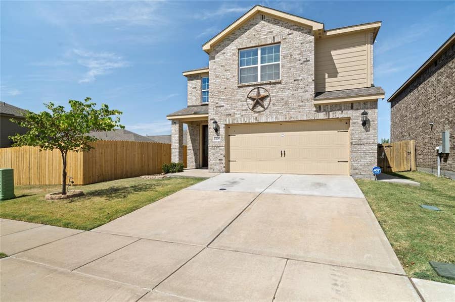 Property photo for 1200 Windermere Way, Princeton, TX