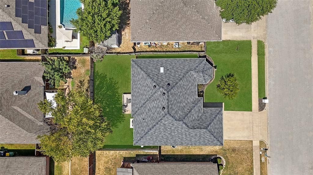 7429 Amber Drive, Watauga, TX 76148 7429 Amber Drive, Watauga, TX 76148