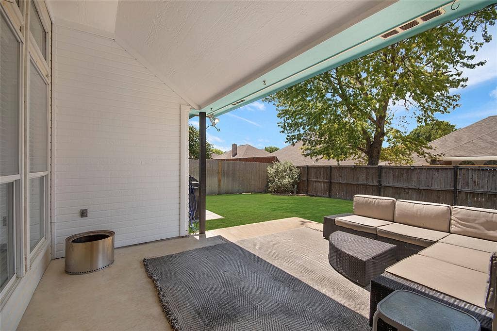 7429 Amber Drive, Watauga, TX 76148 7429 Amber Drive, Watauga, TX 76148