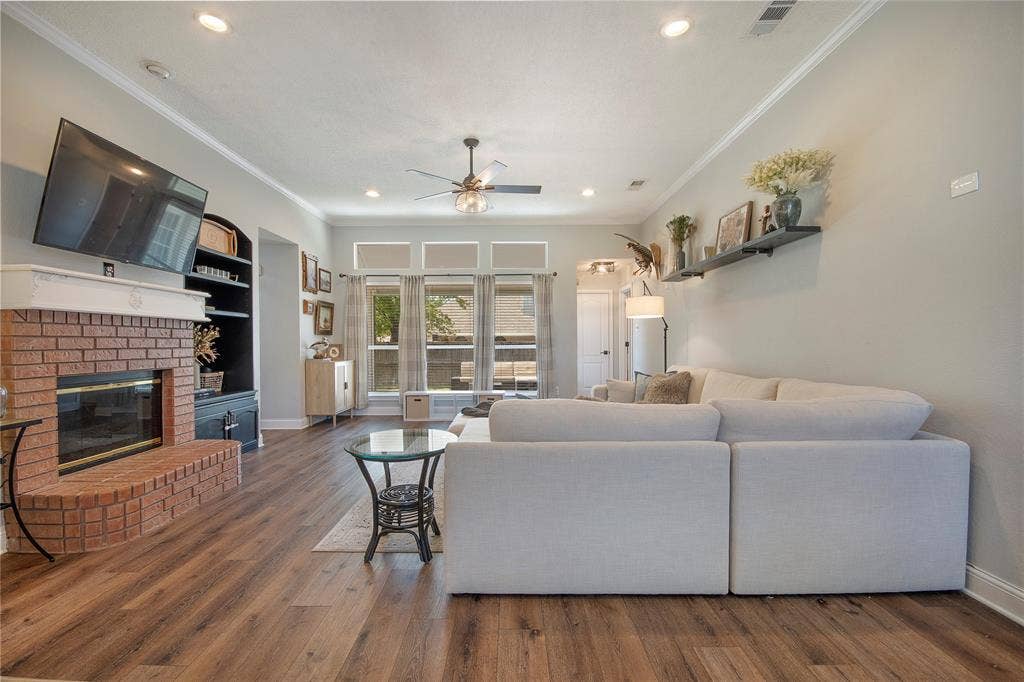 7429 Amber Drive, Watauga, TX 76148 7429 Amber Drive, Watauga, TX 76148
