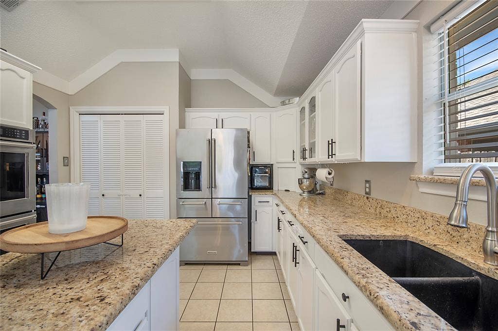 7429 Amber Drive, Watauga, TX 76148 7429 Amber Drive, Watauga, TX 76148