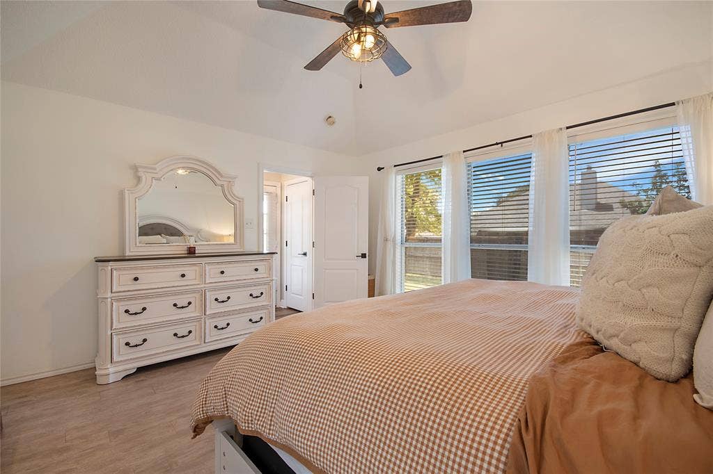 7429 Amber Drive, Watauga, TX 76148 7429 Amber Drive, Watauga, TX 76148