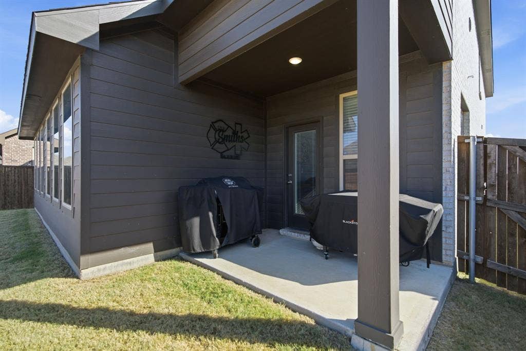 2245 Bellatrix Drive, Haslet, TX 76052 2245 Bellatrix Drive, Haslet, TX 76052