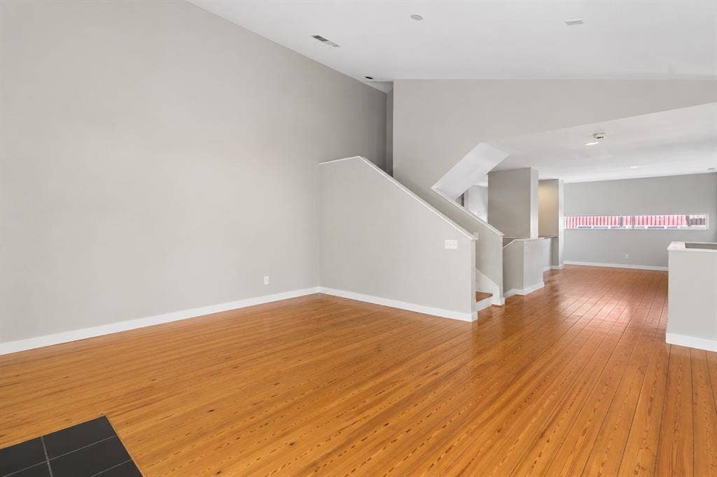 2714 Shelby Avenue, Dallas, TX 75219 2714 Shelby Avenue, Dallas, TX 75219