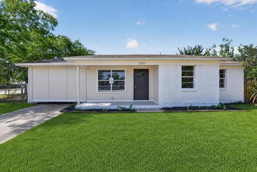 Property photo for 2335 Loyce Drive, Mesquite, TX