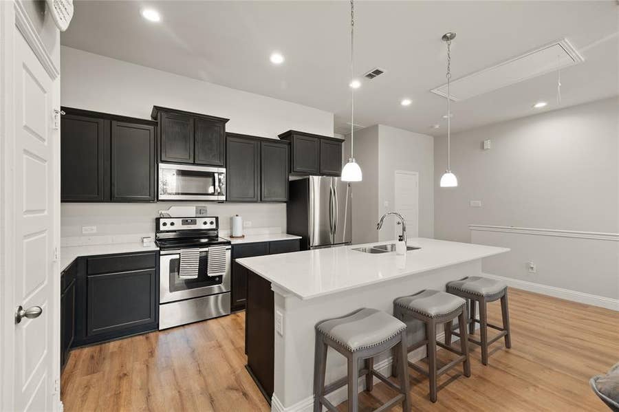 Property photo for 1920 Bel Air Drive, Arlington, TX