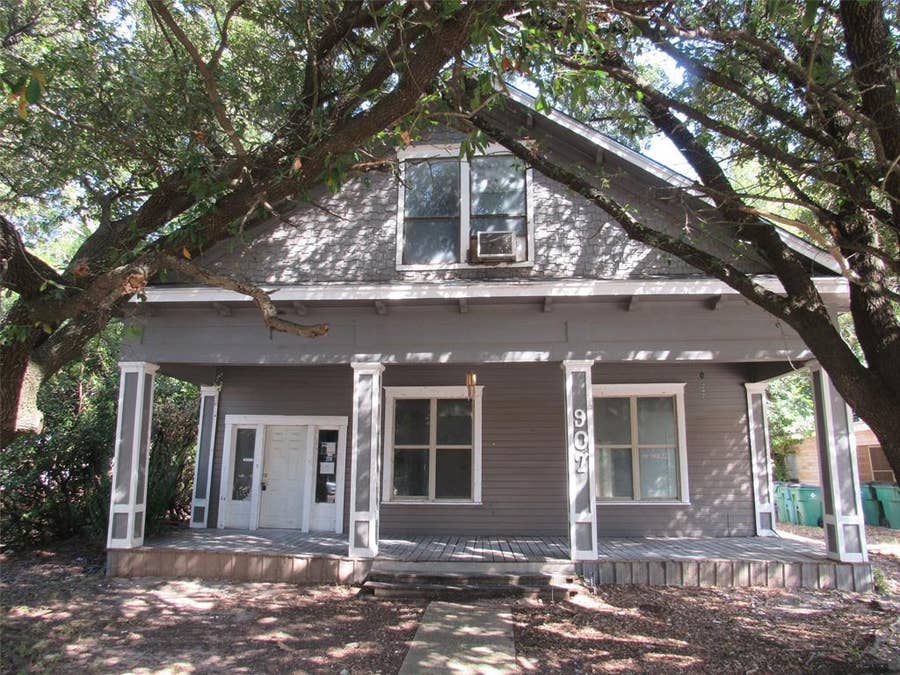Property photo for 907 E Texas Avenue, Mart, TX