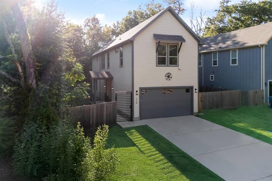 Property photo for 170 Sierra Madre Street, Payne Springs, TX