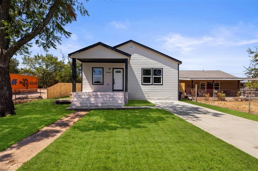 Property photo for 5044 Townsend Drive, Fort Worth, TX