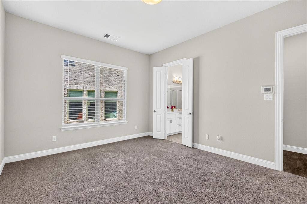 8226 Natchez Trail, Dallas, TX 75252 Master bedroom