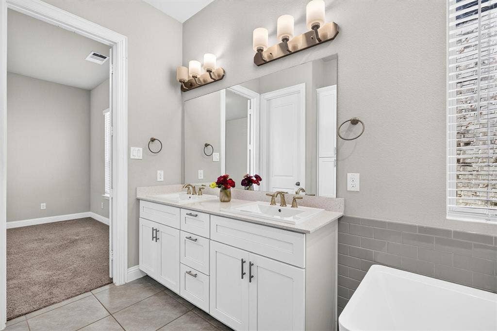 8226 Natchez Trail, Dallas, TX 75252 8226 Natchez Trail, Dallas, TX 75252