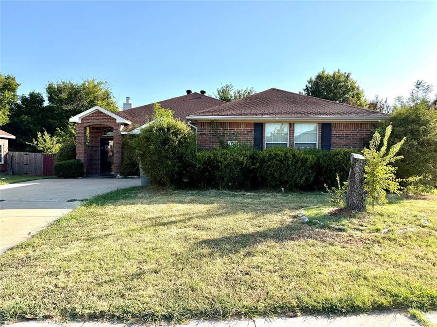 Property photo for 218 Canyon Lake Drive, Wylie, TX