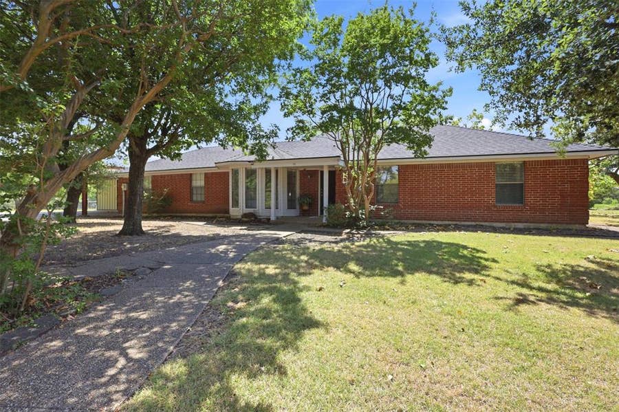 Property photo for 1844 Elida Lane, Wylie, TX