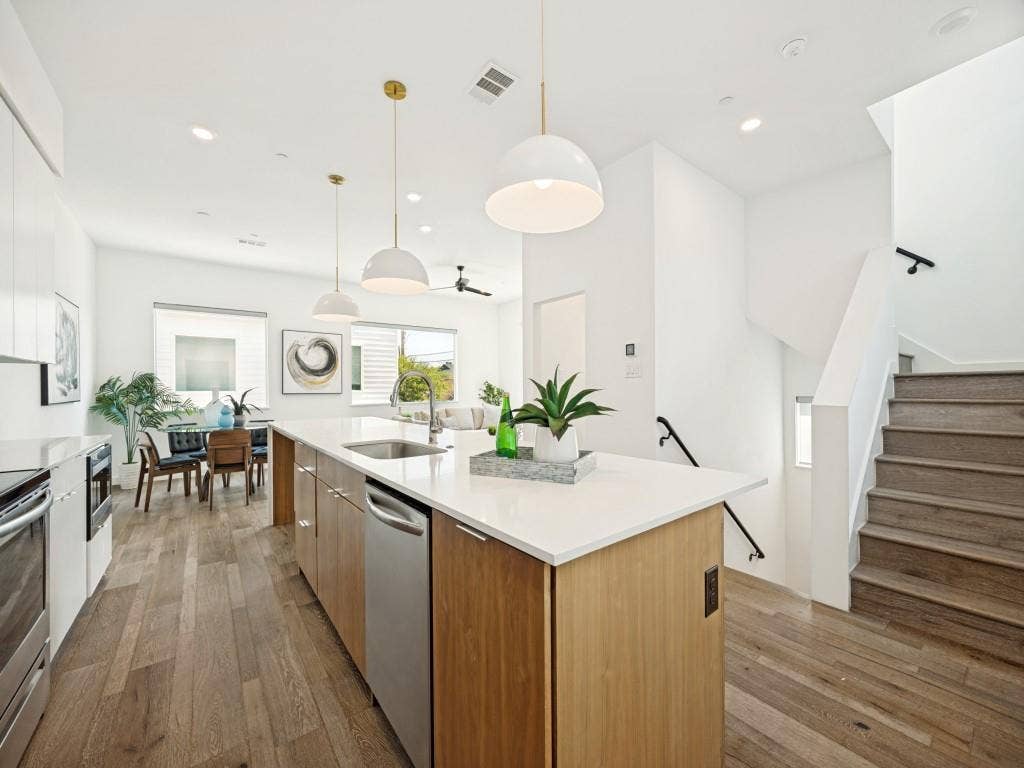 5020 Bryan Street, #305, Dallas, TX 75206 5020 Bryan Street, #305, Dallas, TX 75206