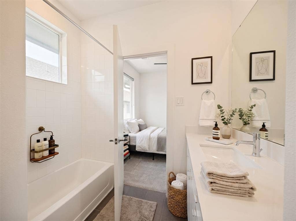 5020 Bryan Street, #305, Dallas, TX 75206 staged bathroom 2