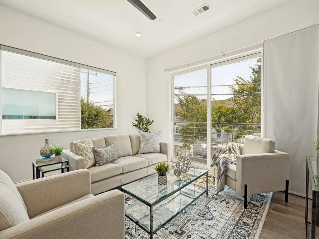 5020 Bryan Street, #305, Dallas, TX 75206 5020 Bryan Street, #305, Dallas, TX 75206
