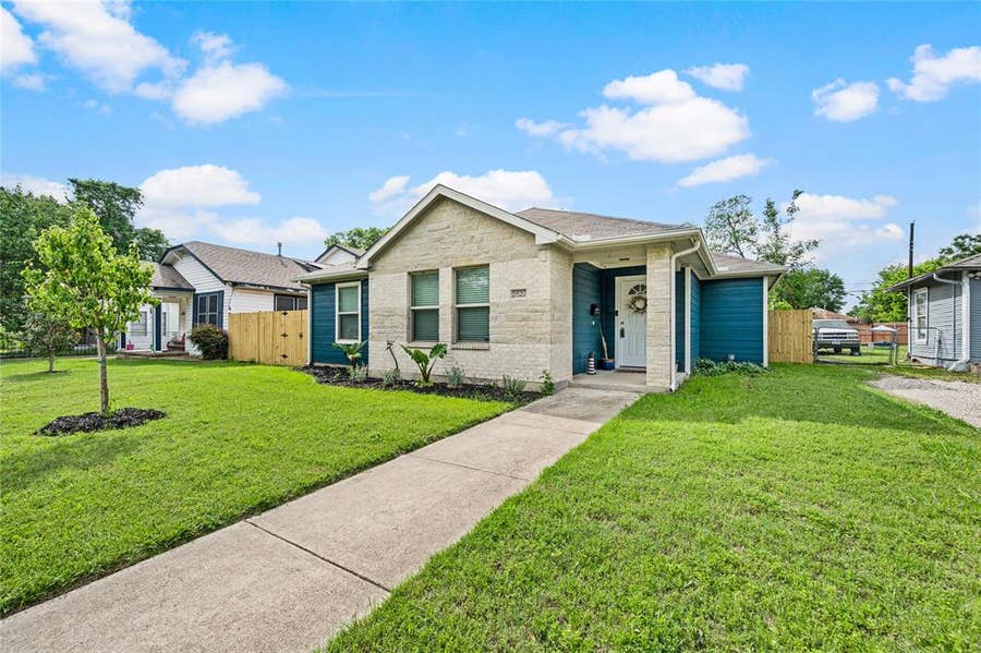 Property photo for 2522 Kingston Street, Dallas, TX