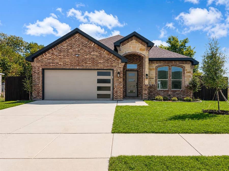 Property photo for 5408 David Strickland Road, Fort Worth, TX