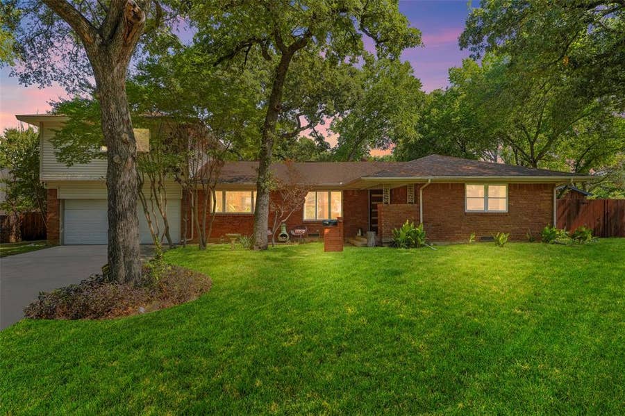 Property photo for 1417 Sylvan Drive, Arlington, TX