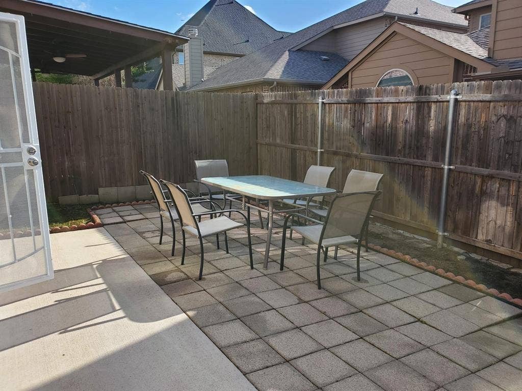 4171 Florence Drive, Irving, TX 75038 4171 Florence Drive, Irving, TX 75038
