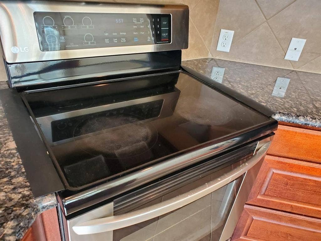 4171 Florence Drive, Irving, TX 75038 4171 Florence Drive, Irving, TX 75038