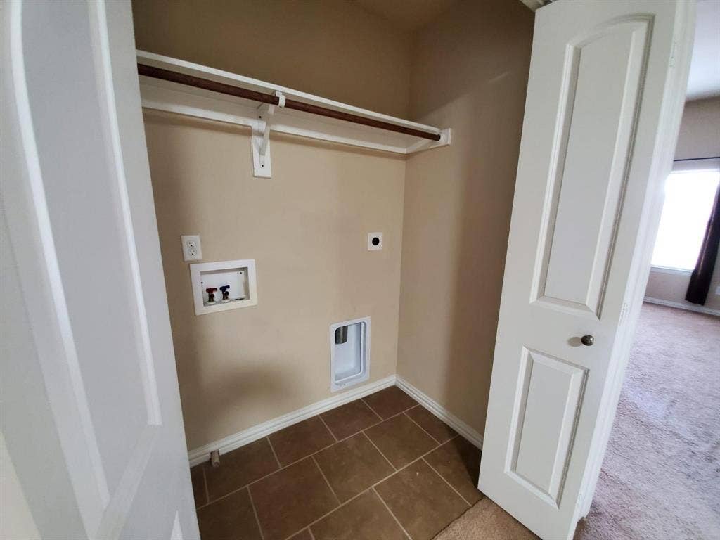 4171 Florence Drive, Irving, TX 75038 4171 Florence Drive, Irving, TX 75038