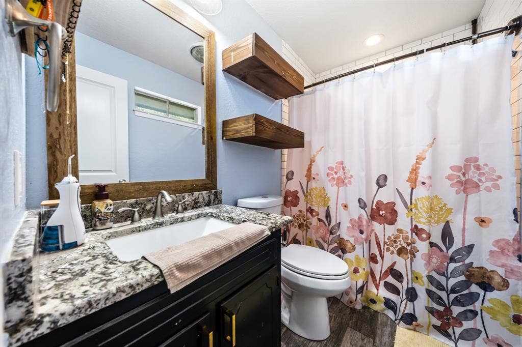 141 Swan, Waco, TX 76708 141 Swan, Waco, TX 76708